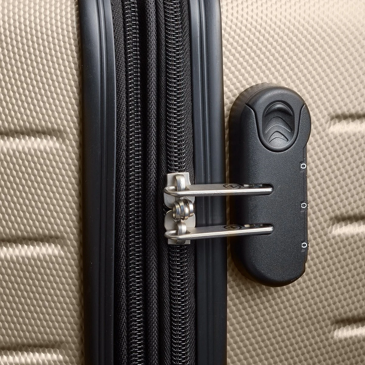 Swiss Alpine 2.0 - Reiskoffer- 77 Cm - 4 Wielen - Champagne - Goud 7 Swiss Alpine 2.0 - Reiskoffer- 77 Cm - 4 Wielen - Champagne - Goud - Afbeelding 5