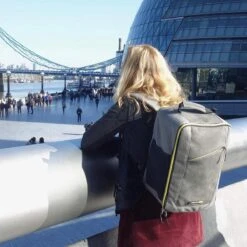 CabinMax Manhatten – Handbagage 20L – Rugzak – Schooltas - 40x20x25 Cm – Compact Reistas – Lichtgewicht – Grijs/Blauw 14 CabinMax Manhatten – Handbagage 20L – Rugzak – Schooltas - 40x20x25 Cm – Compact Reistas – Lichtgewicht – Grijs/Blauw -Bagage Kortingen Winkel 1200x1200 1931