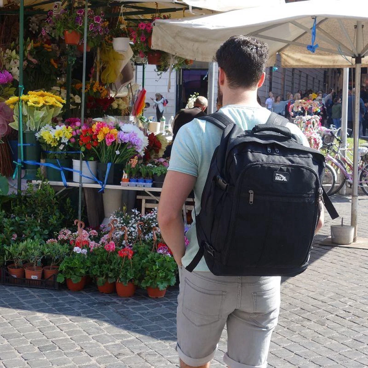 CabinMax Metz Reistas– Handbagage 30L - Rugzak – Backpack - 45x35x20cm – Lichtgewicht - Zwart (MZ 30-BK) 4 CabinMax Metz Reistas– Handbagage 30L - Rugzak – Backpack - 45x35x20cm – Lichtgewicht - Zwart (MZ 30-BK) - Afbeelding 2