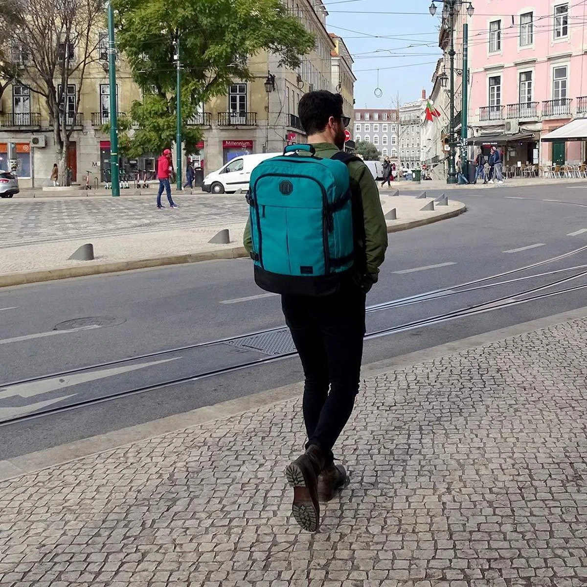 CabinMax Metz Reistas– Handbagage 44L- Rugzak – Schooltas - Backpack 55x40x20cm – Lichtgewicht - Vintage Teal (MZ V-TL) 6 CabinMax Metz Reistas– Handbagage 44L- Rugzak – Schooltas - Backpack 55x40x20cm – Lichtgewicht - Vintage Teal (MZ V-TL) - Afbeelding 4