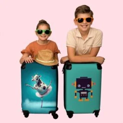 NoBoringSuitcases.com® Koffer - Koe - Ballet - Rok - Portret - Dieren - Trolley Op Wieltjes - Handbagagekoffer - Past Binnen 55x40x20 Cm En 55x35x25 Cm - Reiskoffer -Bagage Kortingen Winkel 1200x1200 605