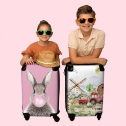 NoBoringSuitcases.com® Koffer - Boerderij - Dieren - Trekker - Jongens - Past Binnen 55x40x20 Cm En 55x35x25 Cm - Handbagage - Trolley - Fotokoffer - Cabin Size - Print -Bagage Kortingen Winkel 1200x1200 988