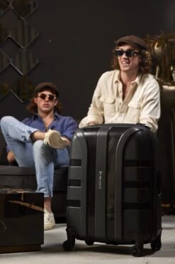 ©TROLLEYZ - Paris No.5 - Reiskoffer - 78cm Met TSA Slot - Dubbele Wielen - 360° Spinners - 100% Polypropyleen - Reiskoffer In Piano Black -Bagage Kortingen Winkel 800x1200 154