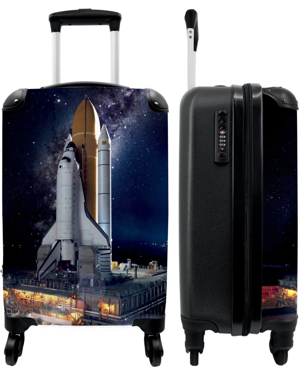 NoBoringSuitcases.com® Koffer - Ruimte - Spaceshuttle - Raket - Jongens - Past Binnen 55x40x20 Cm En 55x35x25 Cm - Handbagage - Trolley - Fotokoffer - Cabin Size - Print 3 NoBoringSuitcases.com® Koffer - Ruimte - Spaceshuttle - Raket - Jongens - Past Binnen 55x40x20 Cm En 55x35x25 Cm - Handbagage - Trolley - Fotokoffer - Cabin Size - Print